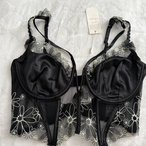 NWT For Love And Lemons Black Floral Embroidered bustier
